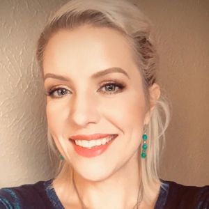 Meet your Posher, Ali